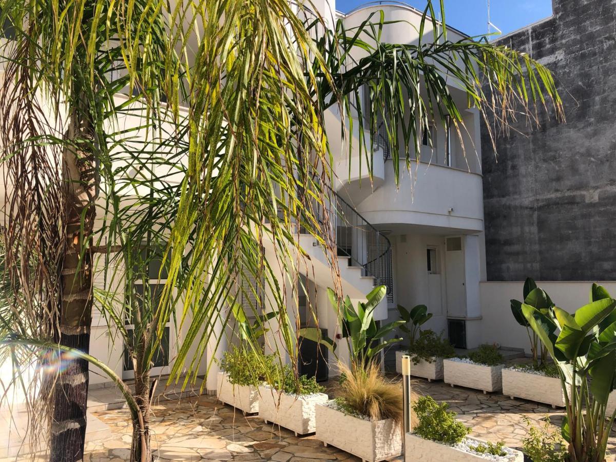 Viva Apartment Porto Cesareo Bagian luar foto