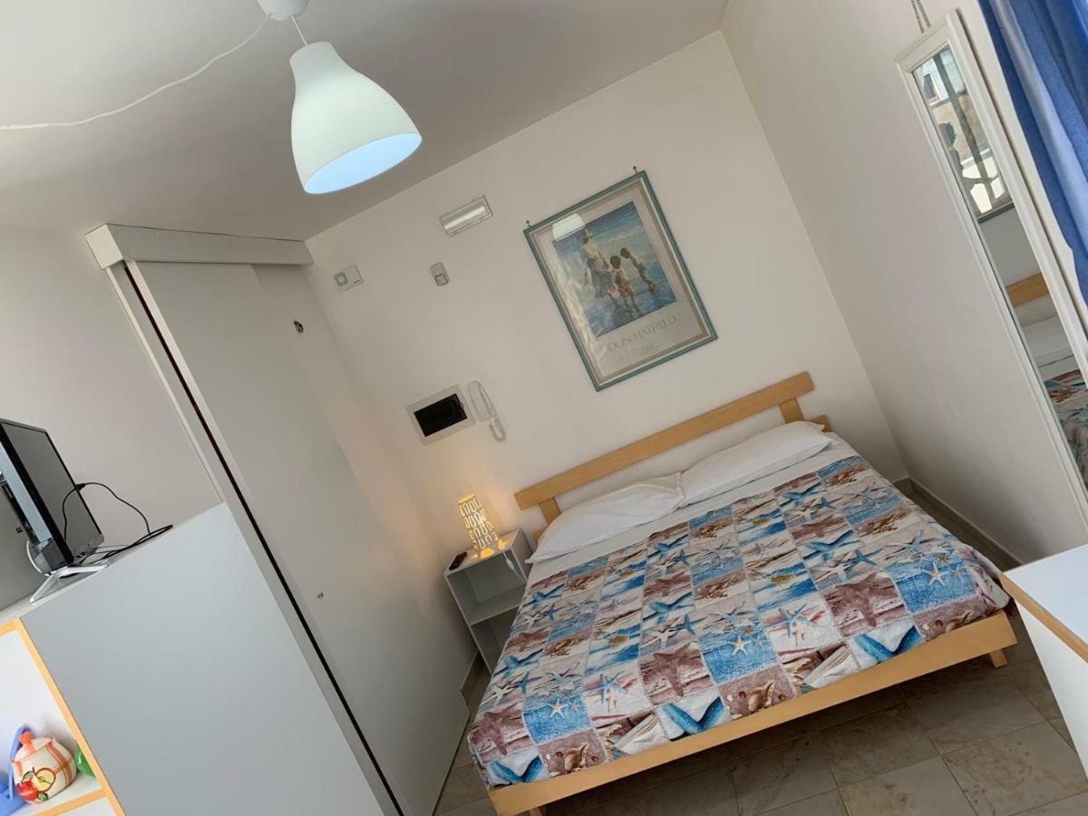 Viva Apartment Porto Cesareo Bagian luar foto